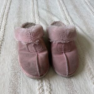UGG Dusty Pink Fluffy Slippers